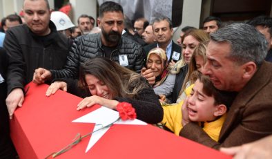 Adana’da Samet Güdük için yürek yakan tören