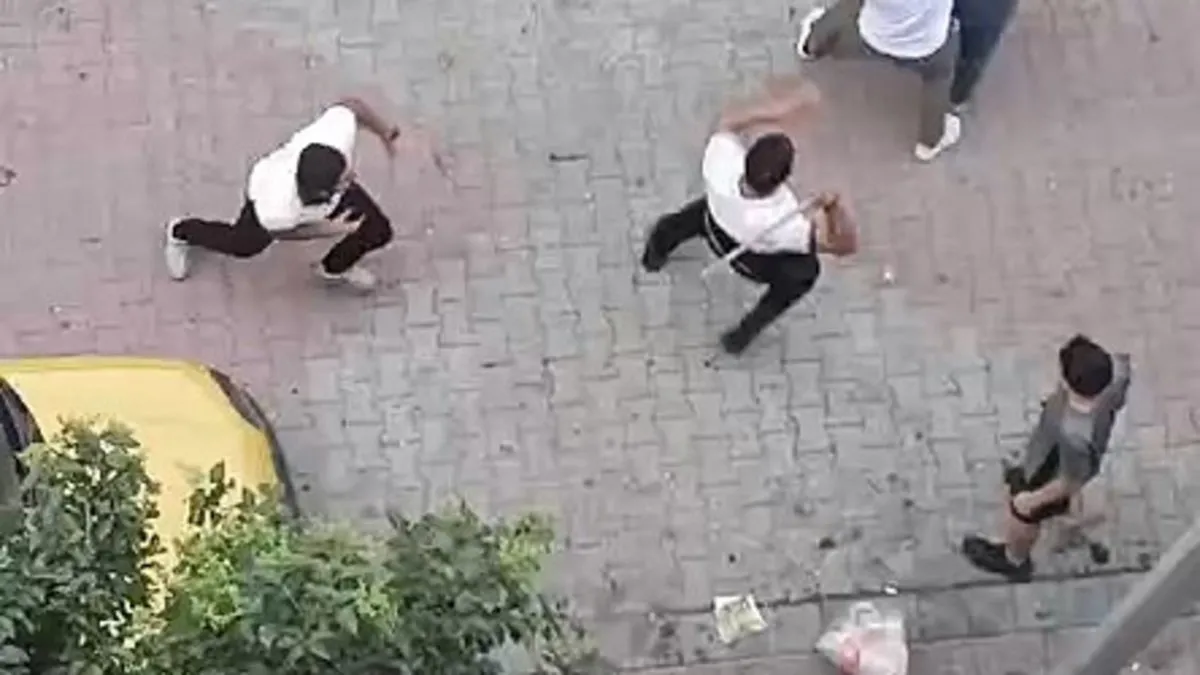 Nakliyecilerle müşteri arasındaki sopalı, keserli kavga: 5 yaralı!