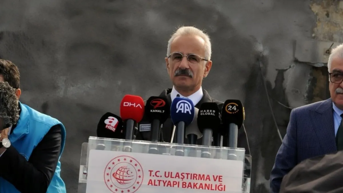 Halkalı Ispartakule Demiryolu hattında 6.4 kilometrelik tünelden ışık göründü